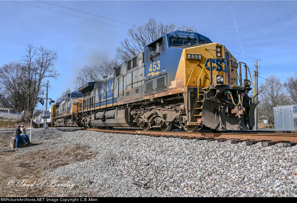 M647 DEPARTS TUNNEL HILL